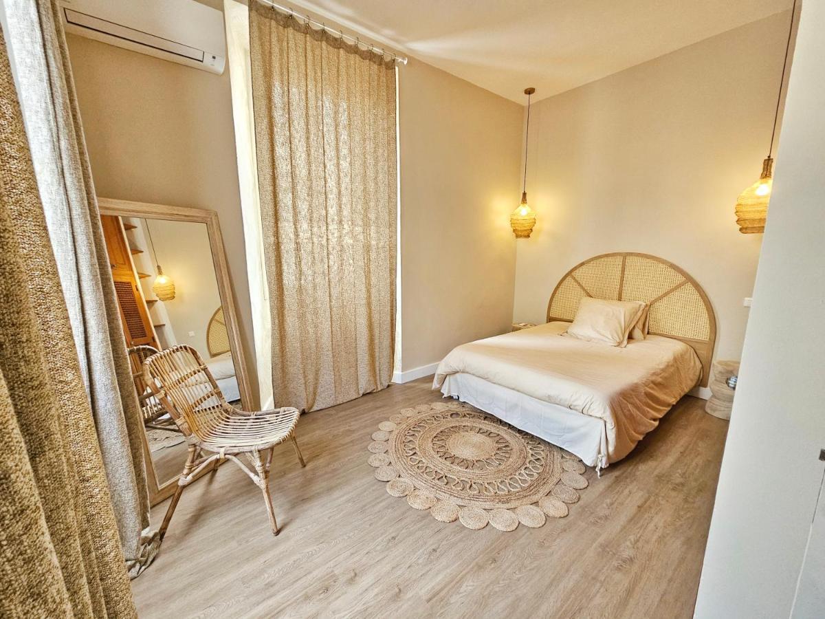 L'Ile Rousse, Hypercentre A 100 M De La Plage 외부 사진